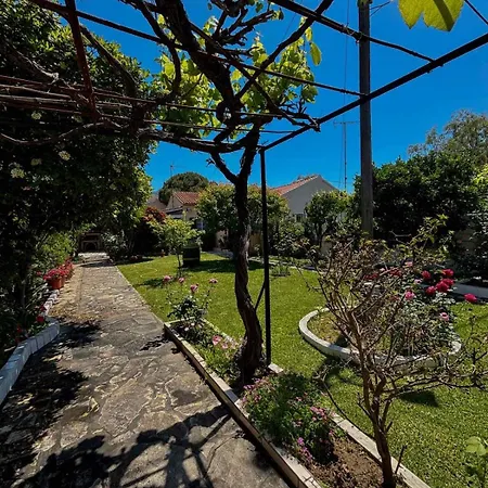 Holiday home Antonia- Acharavi *